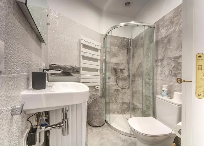 Appartement Bonatti 201 *